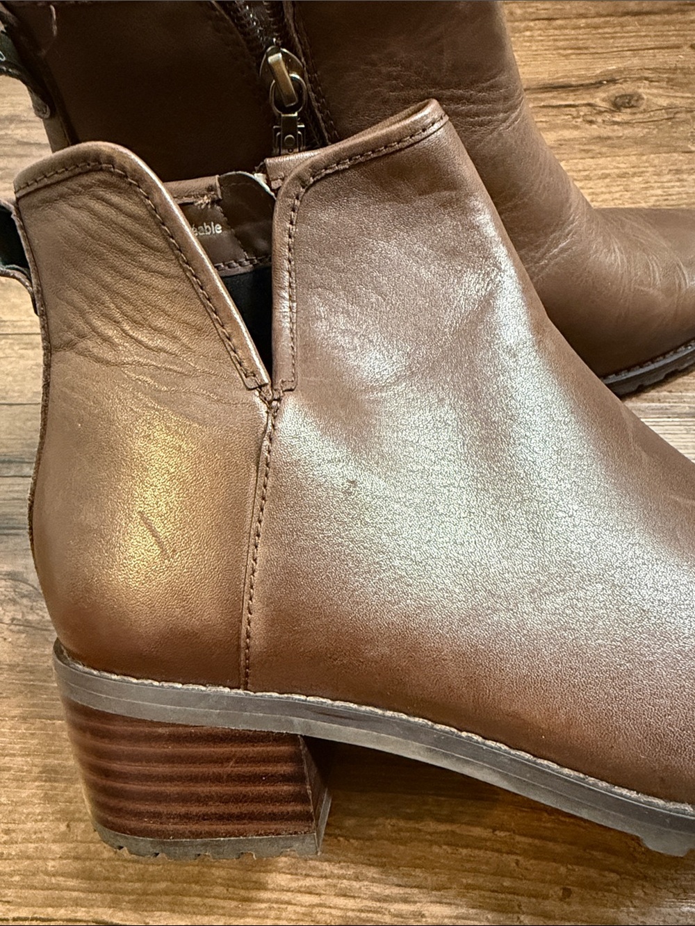 Blondo Brown Chelsea-Style Genuine Leather Ankle Booties🔥 - Picture 11 of 11